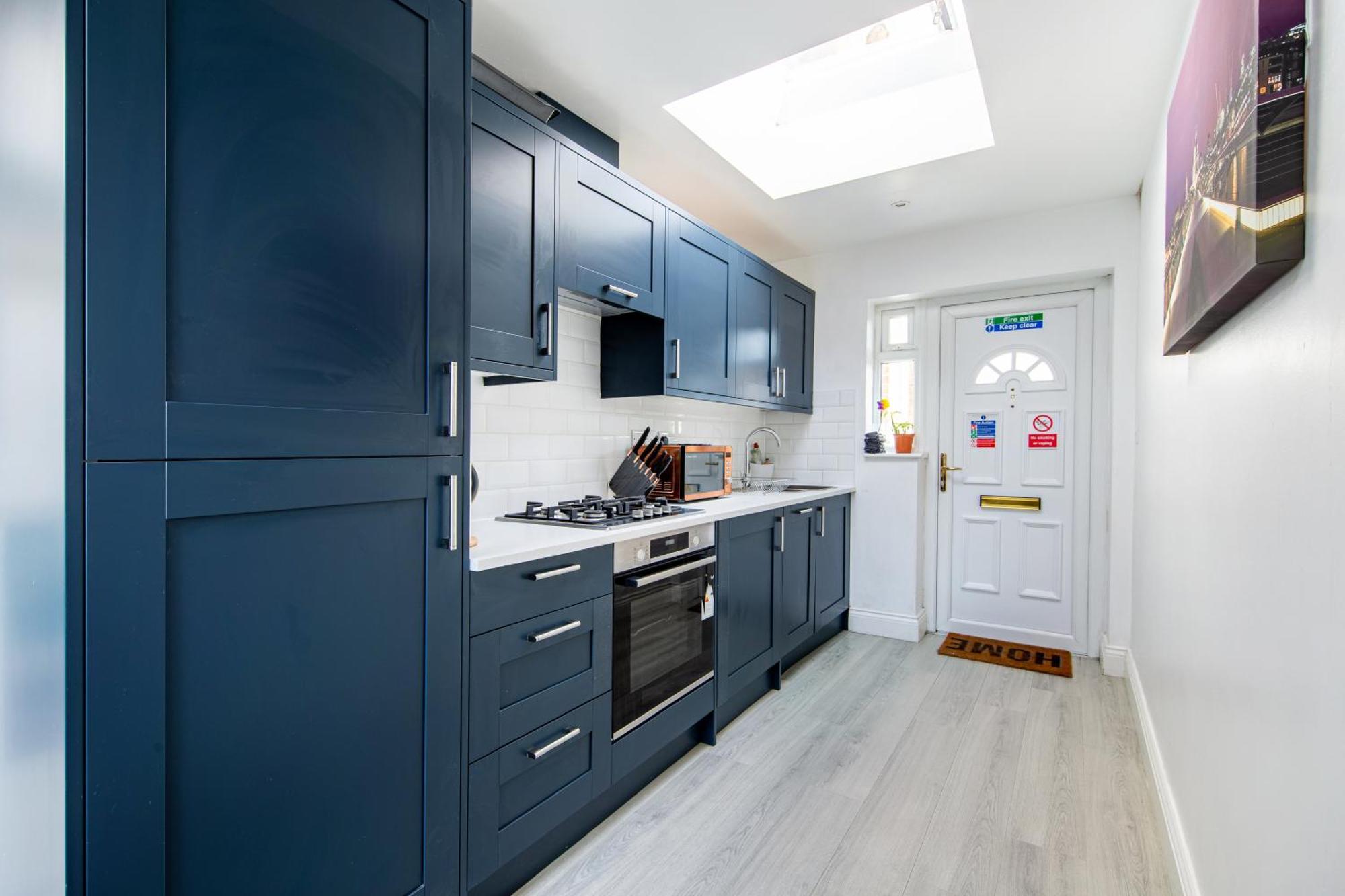 Cosy 1 Bed Apartment With Free Parking Close To Underground Station Zone 2 For Quick Access To Central London Up To 5 Guests מראה חיצוני תמונה