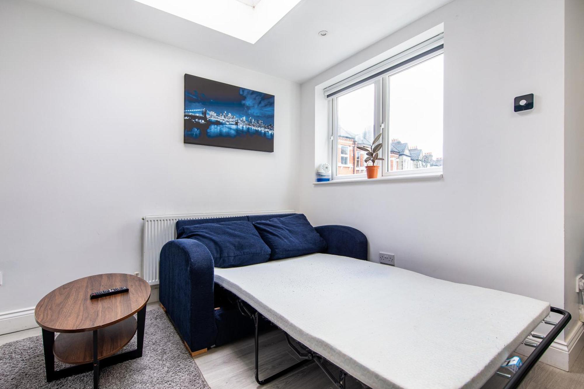 Cosy 1 Bed Apartment With Free Parking Close To Underground Station Zone 2 For Quick Access To Central London Up To 5 Guests מראה חיצוני תמונה
