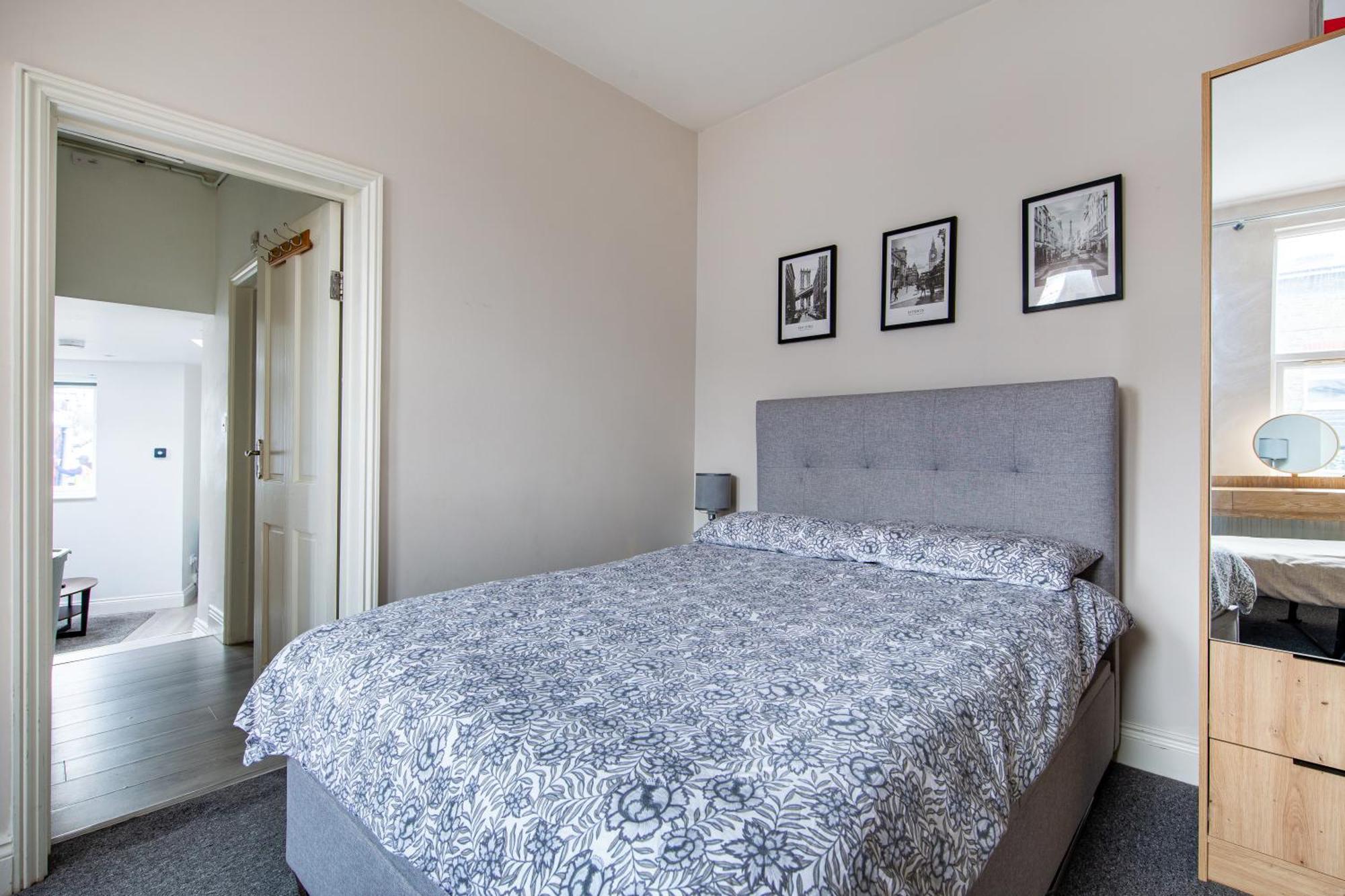 Cosy 1 Bed Apartment With Free Parking Close To Underground Station Zone 2 For Quick Access To Central London Up To 5 Guests מראה חיצוני תמונה