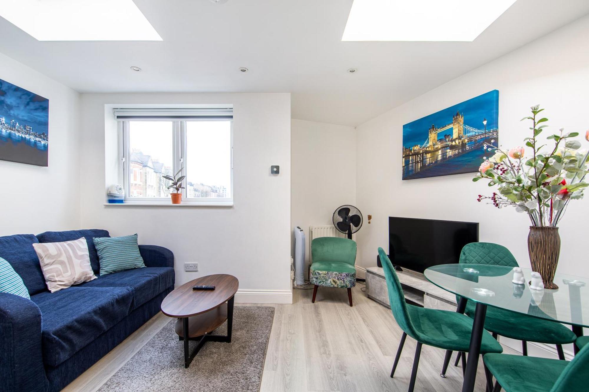 Cosy 1 Bed Apartment With Free Parking Close To Underground Station Zone 2 For Quick Access To Central London Up To 5 Guests מראה חיצוני תמונה