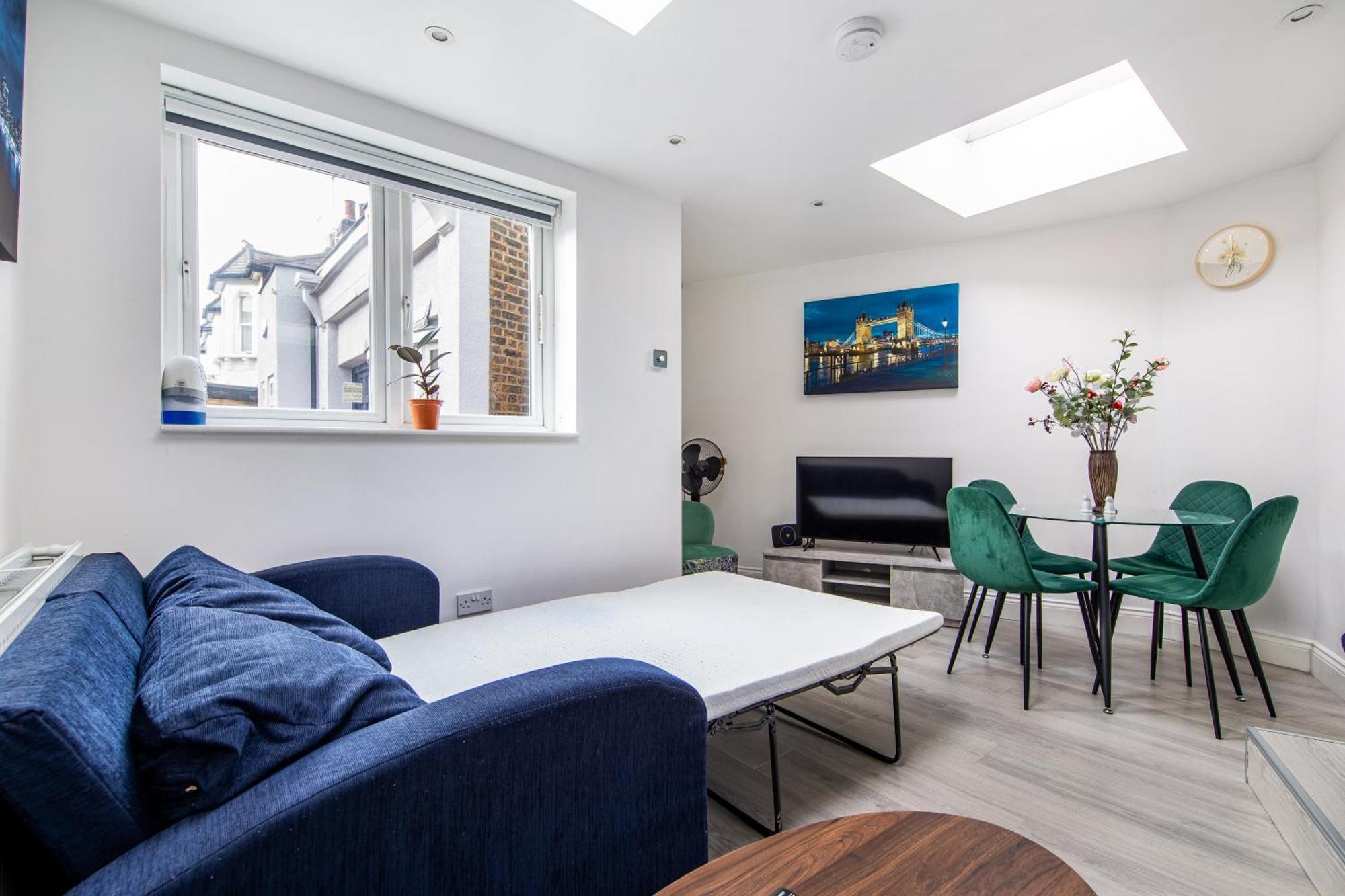 Cosy 1 Bed Apartment With Free Parking Close To Underground Station Zone 2 For Quick Access To Central London Up To 5 Guests מראה חיצוני תמונה